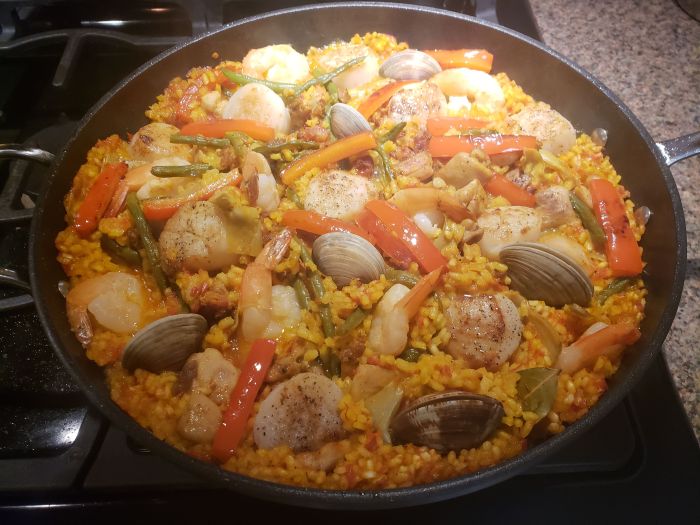 Difference between paella and jambalaya